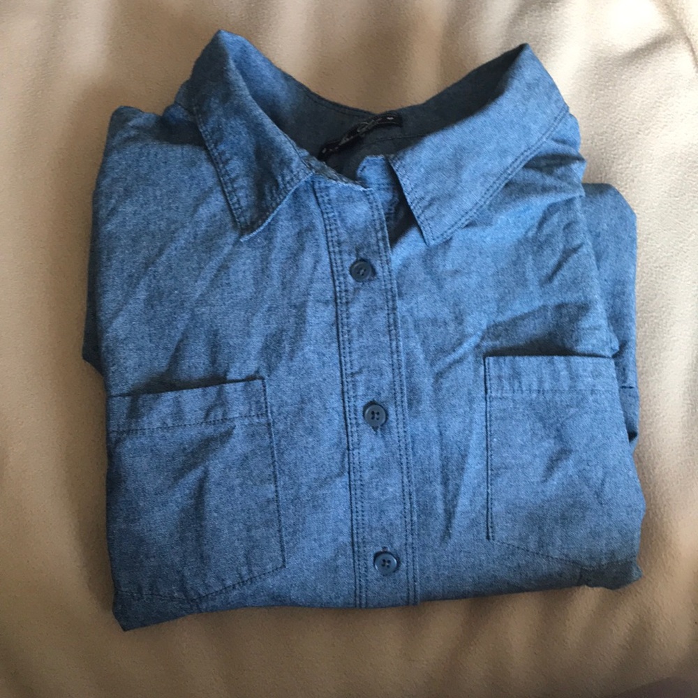 Long sleeve jean collared shirt
